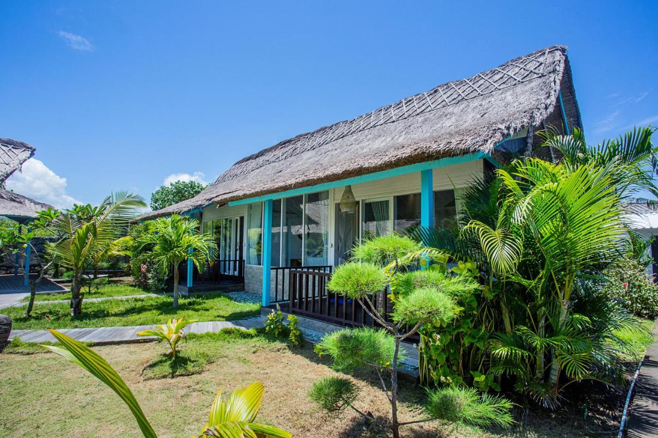 Water Blow Huts Hotel Nusa Lembongan  Exterior photo