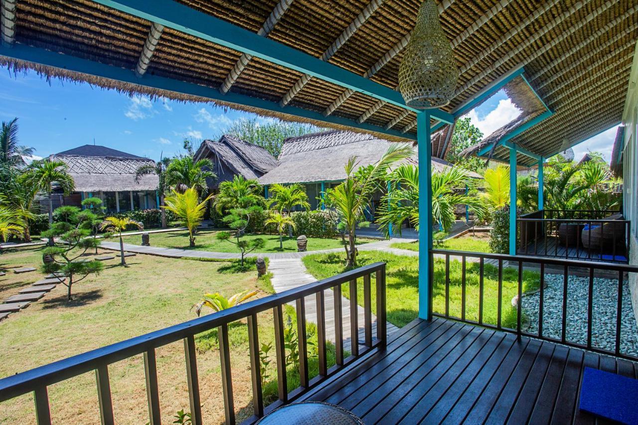 Water Blow Huts Hotel Nusa Lembongan  Exterior photo