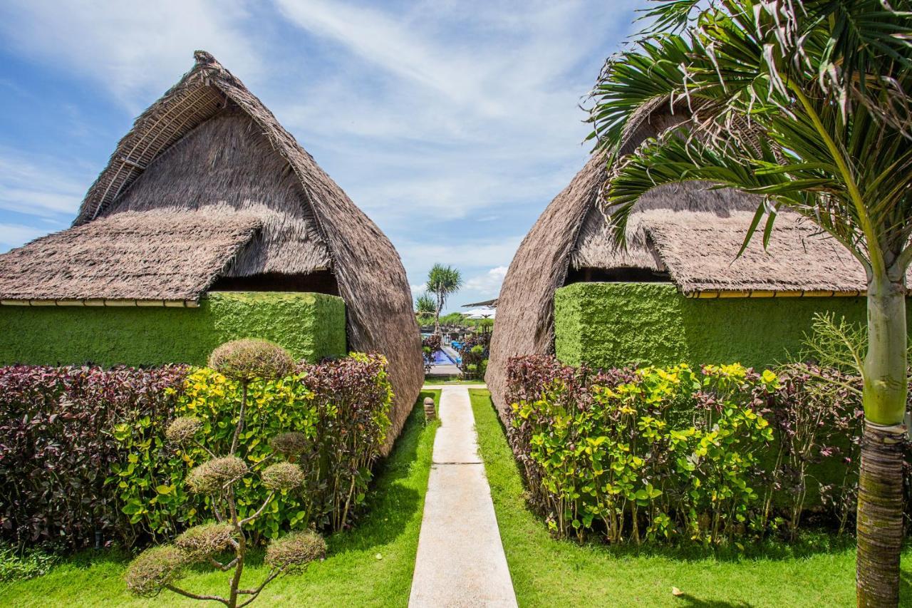 Water Blow Huts Hotel Nusa Lembongan  Exterior photo