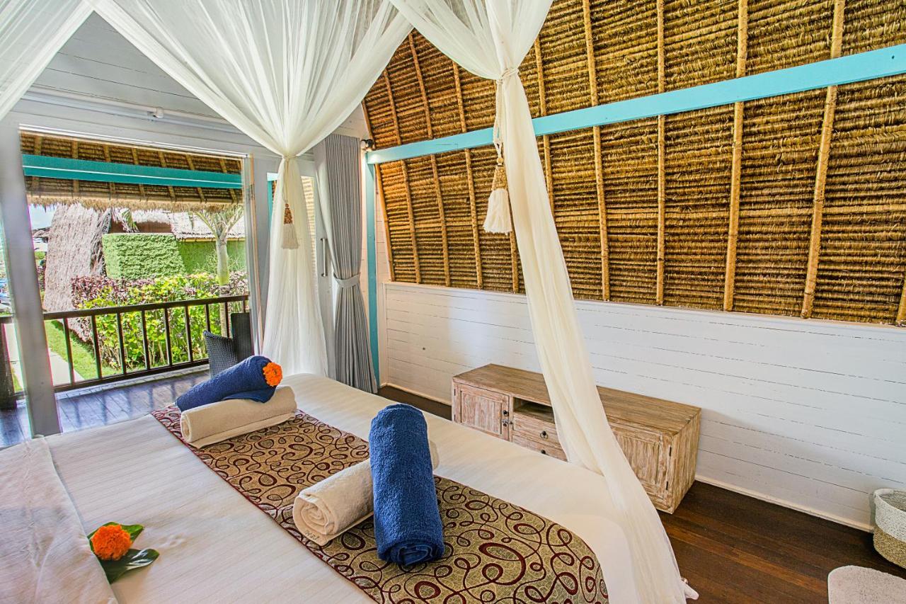 Water Blow Huts Hotel Nusa Lembongan  Exterior photo